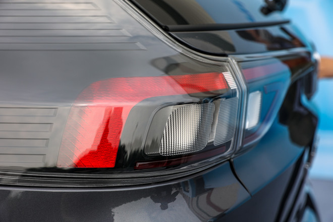 Chi tiết mẫu ôtô điện VinFast VF e34 mới bàn giao cho người dùng Việt ảnh 12