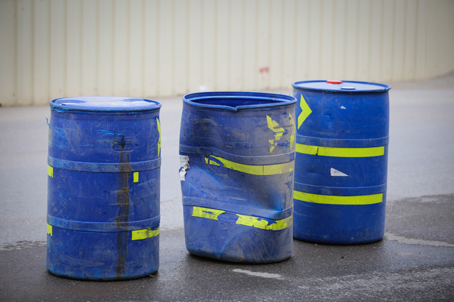 [Photo] Phân làn đường bằng thùng phuy: "Sáng kiến" chỉ có ở Hà Nội ảnh 8