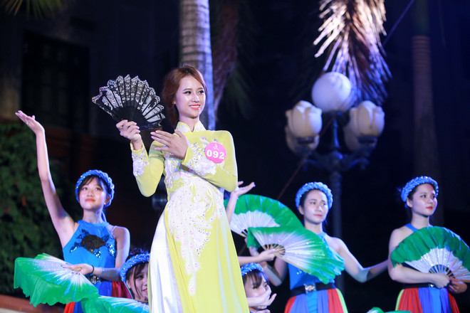 Nam thanh nữ tú trường Phương Đông rạng ngời đêm chung kết hoa khôi ảnh 6