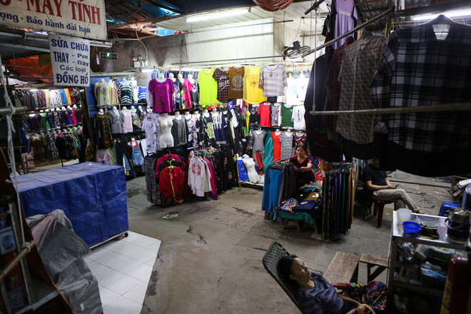 Hà Nội: Chợ Ngã Tư Sở ế ẩm, tiểu thương "sống dở chết dở" ảnh 5