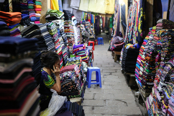 Hà Nội: Chợ Ngã Tư Sở ế ẩm, tiểu thương "sống dở chết dở" ảnh 14