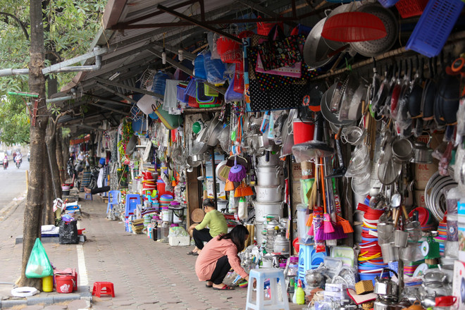 Hà Nội: Chợ Ngã Tư Sở ế ẩm, tiểu thương "sống dở chết dở" ảnh 3