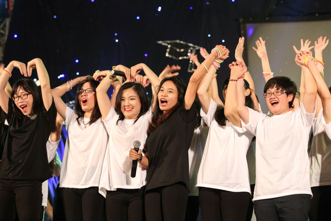 Học sinh Chu Văn An nhận thẻ cử tri trong ngày Lễ trưởng thành ảnh 17