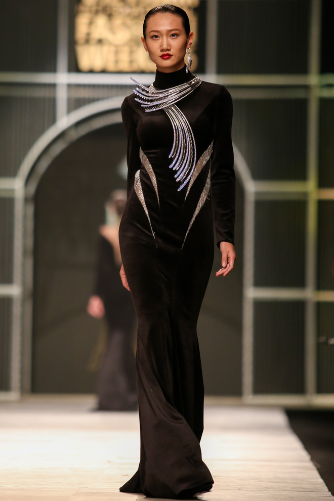 Ca sỹ Tóc Tiên quyến rũ với bộ sưu tập trang sức "Tôi yêu Việt Nam" ảnh 19