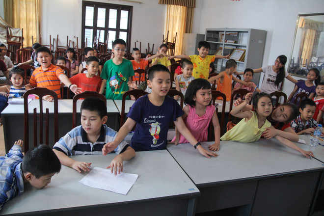 [Photo] Thăm quan lớp học tiếng Anh miễn phí của cựu binh Mỹ ảnh 5