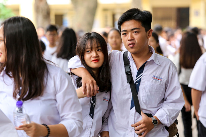 Thí sinh thi THPT Quốc gia phấn khởi vì bài thi Ngữ văn vừa sức ảnh 7