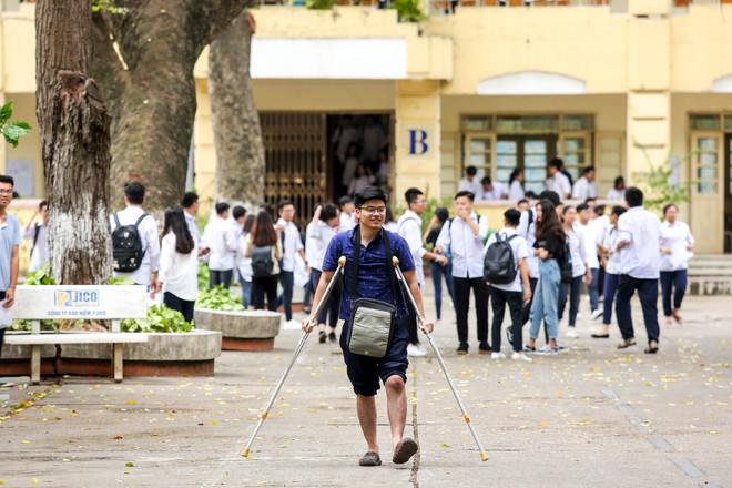 Thí sinh thi THPT Quốc gia phấn khởi vì bài thi Ngữ văn vừa sức ảnh 4