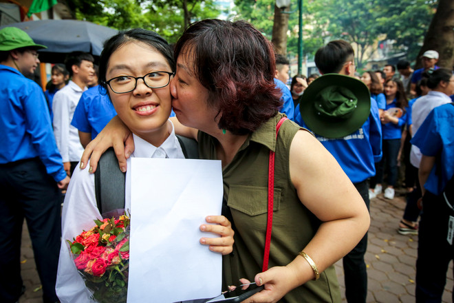 Thí sinh thi THPT Quốc gia phấn khởi vì bài thi Ngữ văn vừa sức ảnh 10