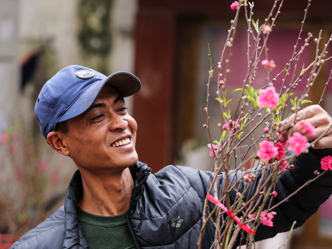 Chợ hoa Hàng Lược nhộn nhịp trong những ngày giáp Tết ảnh 12