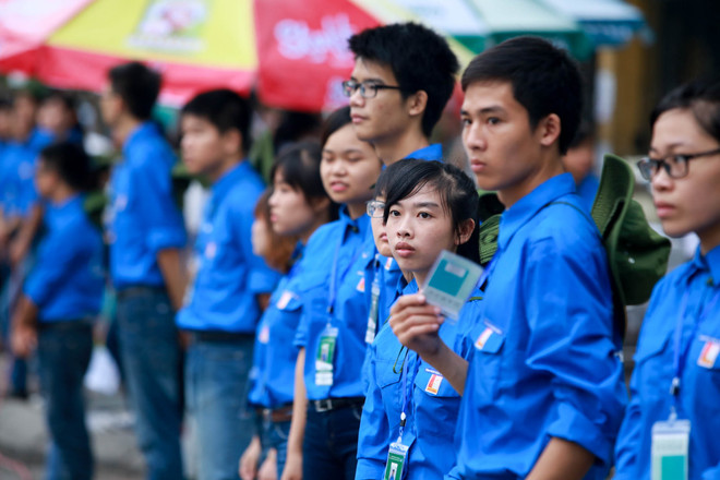 Ngày thứ 2 thi THPT quốc gia: Thí sinh lo đề Ngữ văn khó như Toán ảnh 7