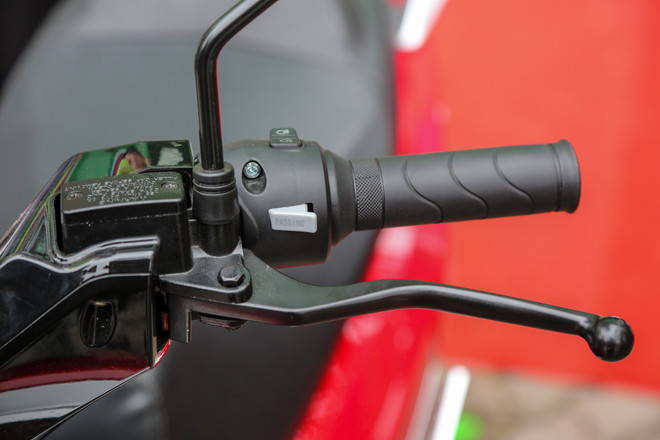 Cận cảnh mẫu xe điện NewTech, 'đối thủ' mới của VinFast Klara ảnh 11