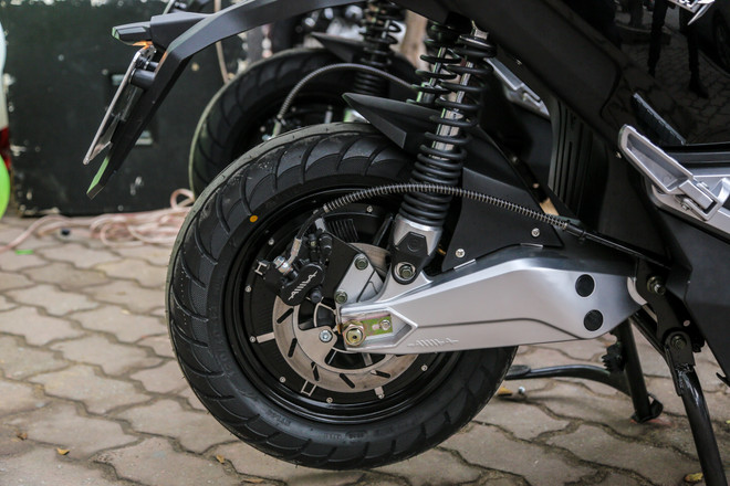 Cận cảnh mẫu xe điện NewTech, 'đối thủ' mới của VinFast Klara ảnh 14