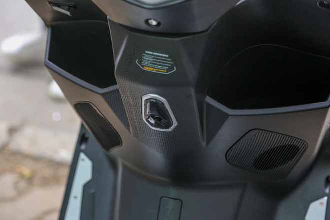 Cận cảnh mẫu xe điện NewTech, 'đối thủ' mới của VinFast Klara ảnh 10