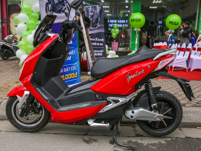 Cận cảnh mẫu xe điện NewTech, 'đối thủ' mới của VinFast Klara ảnh 1