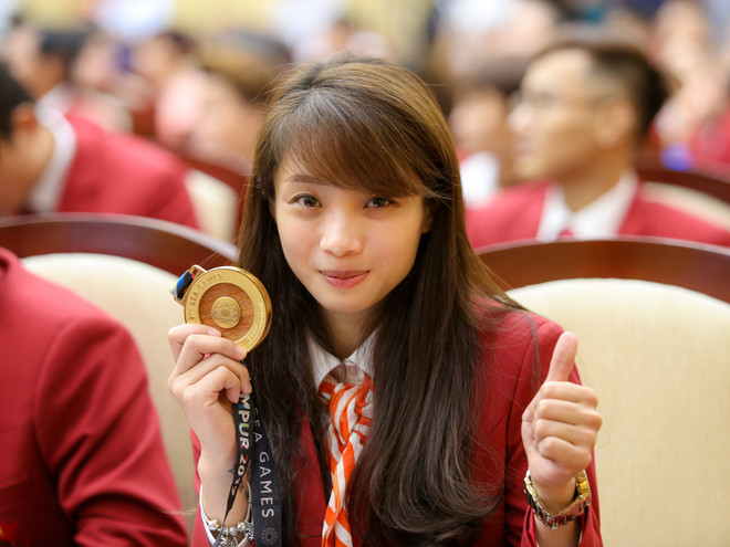 Dàn trai xinh gái đẹp tề tựu tại lễ khen thưởng VĐV SEA Games xuất sắc ảnh 2