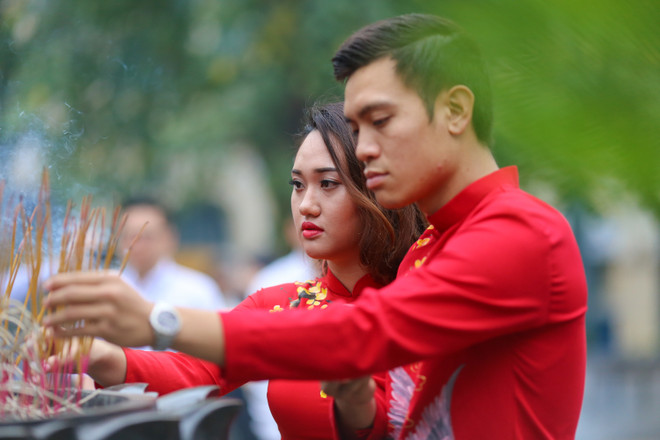 Xúc động đám cưới tập thể của 40 cặp đôi già và trẻ ở Thủ đô ảnh 10