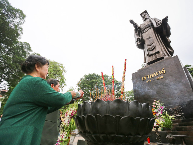 Xúc động đám cưới tập thể của 40 cặp đôi già và trẻ ở Thủ đô ảnh 9