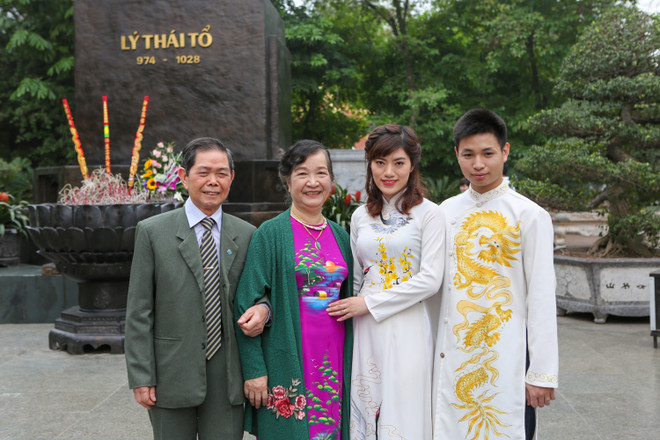 Xúc động đám cưới tập thể của 40 cặp đôi già và trẻ ở Thủ đô ảnh 3