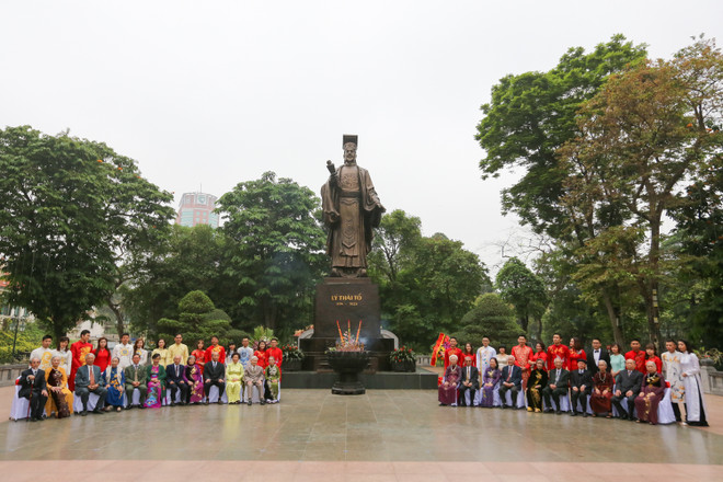 Xúc động đám cưới tập thể của 40 cặp đôi già và trẻ ở Thủ đô ảnh 15