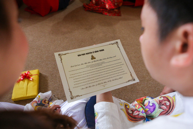 Hình ảnh 14 cặp đôi tại Hà Nội tổ chức lễ cưới tập thể nơi cửa Phật ảnh 14