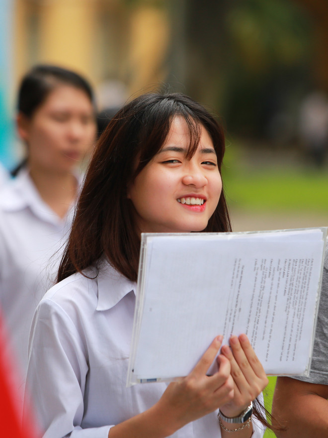 Những nữ sinh nổi bật trong kỳ thi Trung học phổ thông Quốc gia ảnh 6