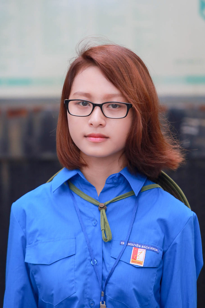 Những nữ sinh nổi bật trong kỳ thi Trung học phổ thông Quốc gia ảnh 8