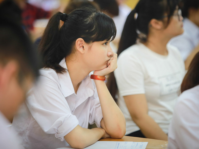 Những nữ sinh nổi bật trong kỳ thi Trung học phổ thông Quốc gia ảnh 2
