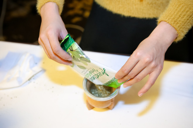 Argentina là nơi sản xuất chính yerba mate trên thế giới. Hằng năm, quốc gia này sản xuất 280 triệu kg, trong đó xuất khẩu hơn 30 triệu kg. (Ảnh: Minh Sơn/Vietnam+) Thưởng thức trà Yerba Mate, đặc sản Argentina giữa lòng Hà Nội ảnh 3