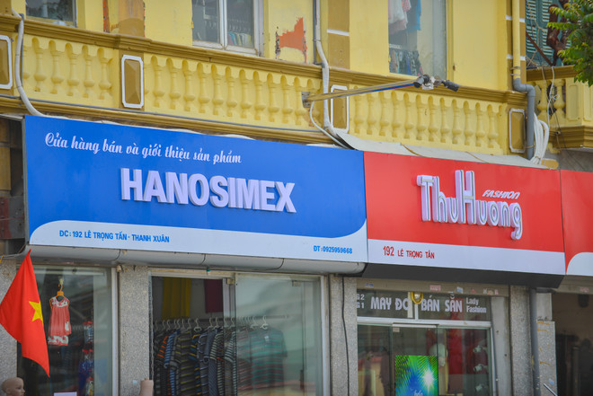 Biển quảng cáo trên tuyến phố kiểu mẫu: Người khen đẹp, kẻ chê xấu ảnh 10