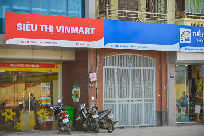 Biển quảng cáo trên tuyến phố kiểu mẫu: Người khen đẹp, kẻ chê xấu ảnh 12