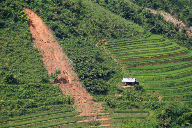 Bài 3: Những bản Dao đỏ hoang tàn sau các cuộc tháo chạy tử thần ảnh 1
