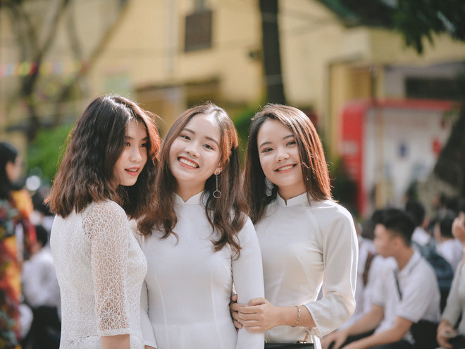 Khóc cười cùng học sinh Việt Đức trong ngày chia tay lứa 10x đầu tiên ảnh 2