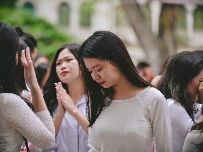 Khóc cười cùng học sinh Việt Đức trong ngày chia tay lứa 10x đầu tiên ảnh 13