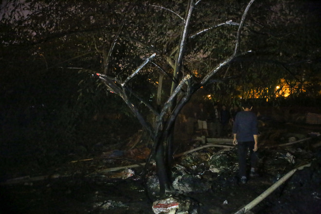 [Photo] Cận cảnh chiến đấu với " thần lửa" tại xưởng nhựa Trung Văn ảnh 12