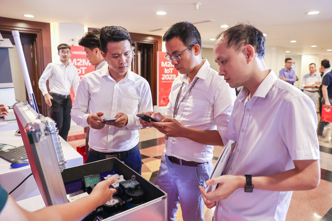 Nhân sự cấp cao về IoT đang là rào cản khiến ngành này chưa phát triển tại Việt Nam. (Ảnh: Minh Sơn/Vietnam+) Quy mô thị trường IoT Việt Nam có thể đạt 7 tỷ USD vào năm 2025 ảnh 3