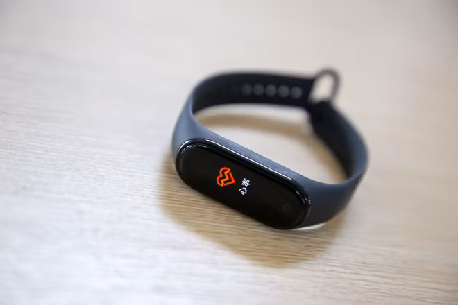 Đánh giá chi tiết Mi Band4 - Vòng đeo thông minh mới nhất của Xiaomi ảnh 15