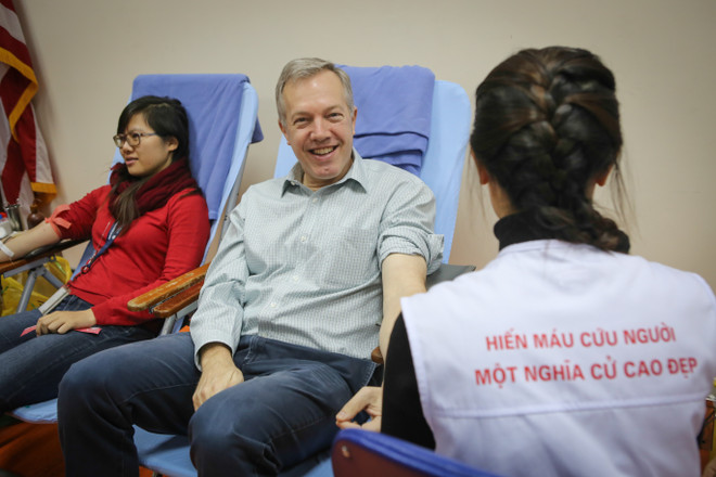 Hiến máu nhân đạo, món quà Tết đầy ý nghĩa của Đại sứ quán Hoa Kỳ ảnh 9