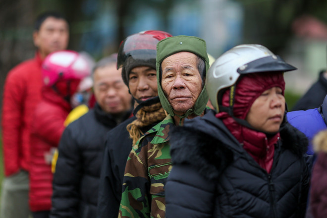 Ấm áp phiên chợ Tết 0 đồng cho người nghèo ở Hà Nội ảnh 3