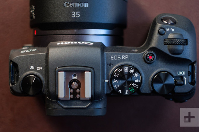 Canon EOS RP được con là phiên bản EOS R rút gọn. Những mẫu máy ảnh mirroless dưới 30 triệu đáng mua nhất nửa đầu 2020 ảnh 4
