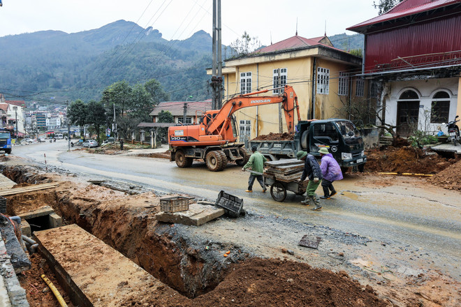 Thưởng thức 'đặc sản mới' của Sa Pa: Công trường xây dựng ảnh 10