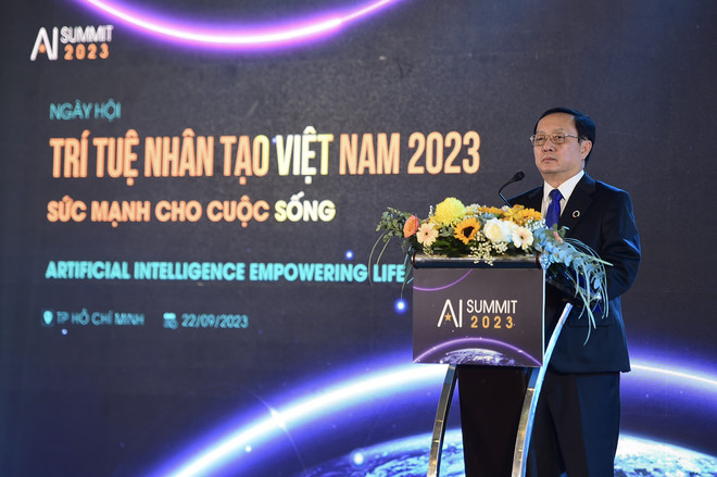Bộ trưởng Huỳnh Thành Đạt phát biểu tại sự kiện. (Ảnh: PV/Vietnam+) Ngày hội Trí tuệ nhân tạo 2023 - Thúc đẩy hệ sinh thái AI tại Việt Nam ảnh 2