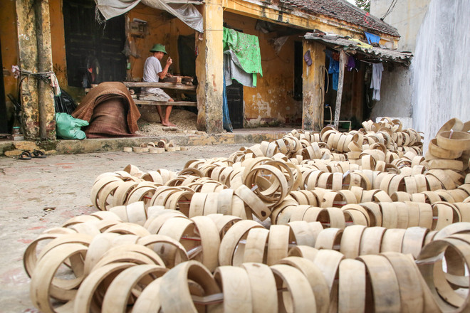 'Bình minh' làng nghề Ông Hảo: Giá trị đồ chơi trung thu truyền thống ảnh 5