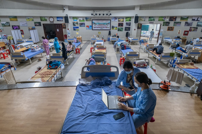 Sinh viên Nhiếp ảnh 'ăn ngủ' cùng COVID-19 để làm bài tốt nghiệp ảnh 9