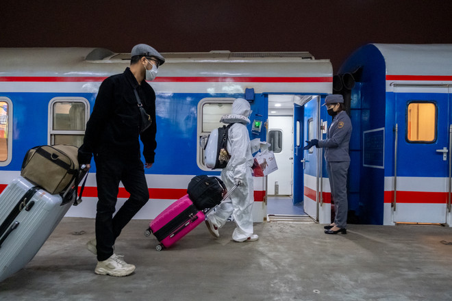 Sinh viên Nhiếp ảnh 'ăn ngủ' cùng COVID-19 để làm bài tốt nghiệp ảnh 5