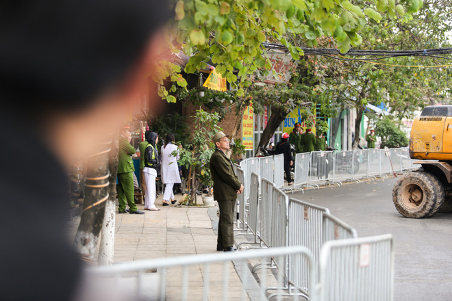 Cưỡng chế, giải tỏa nhà nổi xây dựng trái phép ở Hồ Tây ảnh 3