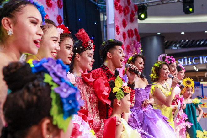 Khán giả trẻ Thủ đô&nbsp;phát cuồng với ca sỹ&nbsp;Noo Phước Thịnh ảnh 8