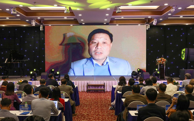 Giáo sư Vũ Hà Văn - Giám đốc Khoa học VINIF và VinBigdata chia sẻ tại sự kiện. (Ảnh: Vingroup) VINIF tài trợ cho 24 dự án khoa học công nghệ và văn hóa-lịch sử ảnh 2