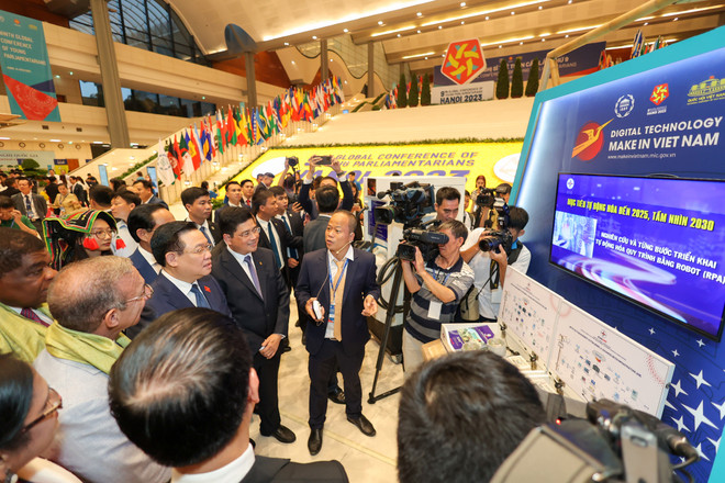 Triển lãm Khát vọng Việt Nam: Cầu nối thúc đẩy Chuyển đổi Số ảnh 6