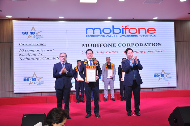 MobiFone nhận cú đúp danh hiệu doanh nghiệp IT hàng đầu Việt Nam ảnh 2