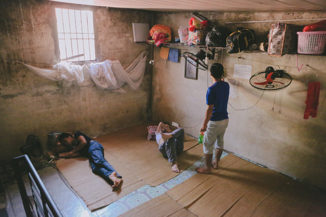 Hà Nội: Ông già "khùng" cho thuê nhà trọ điều hòa giá 15.000 đồng ảnh 5